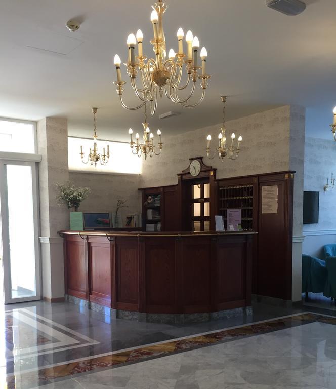 Hotel Consuelo Линьяно-Саббьядоро Экстерьер фото